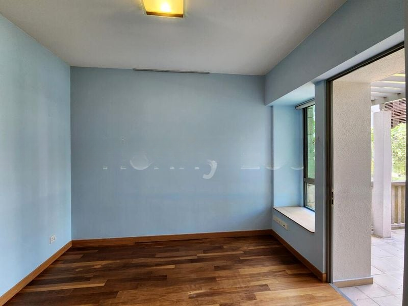 THE BERTH BY THE COVE 13