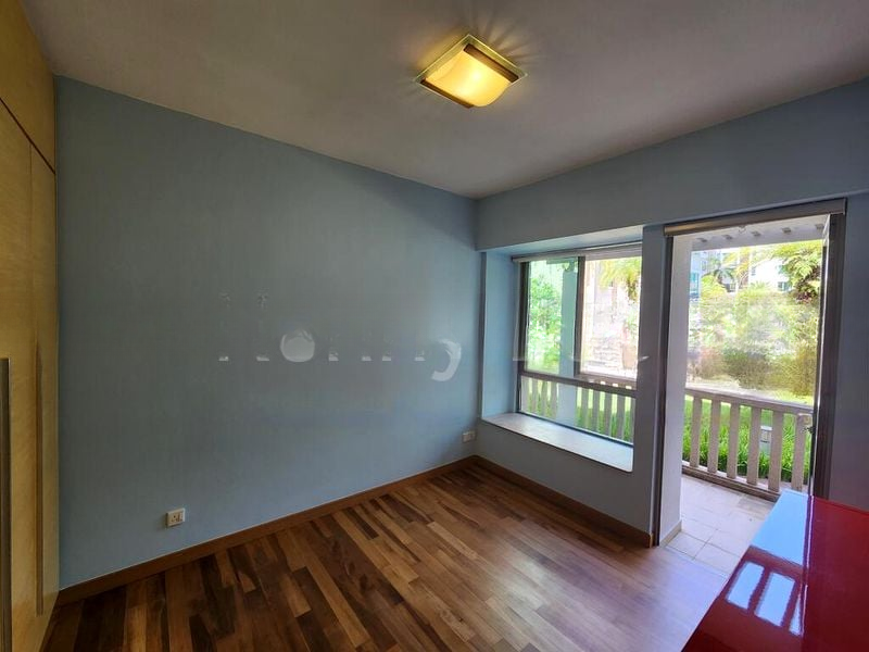 THE BERTH BY THE COVE 12