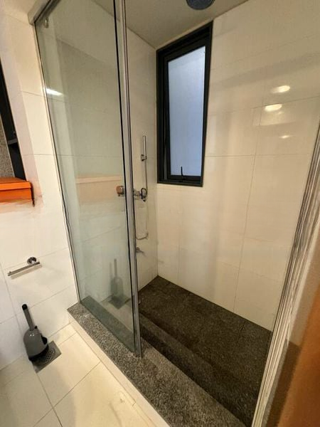 THE PIER AT ROBERTSON 2