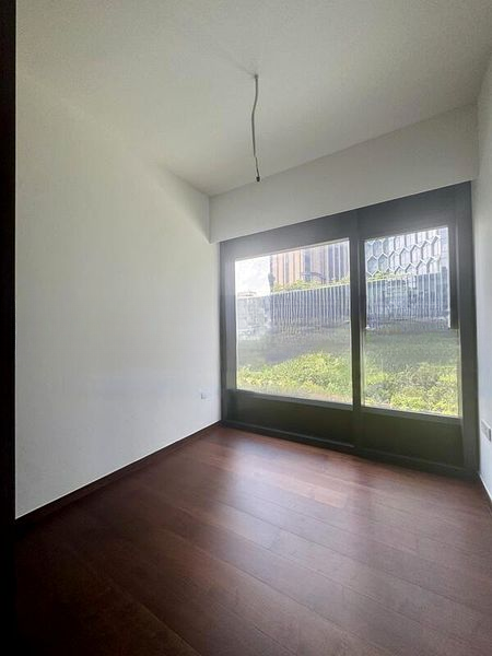 MIDTOWN MODERN 5