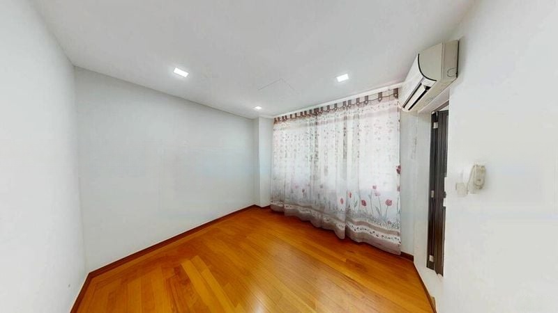 ONE EIGHTIES RESIDENCES 2