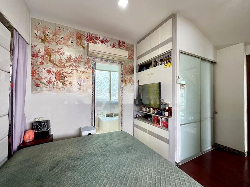 SUITES TWENTY-TWO 1
