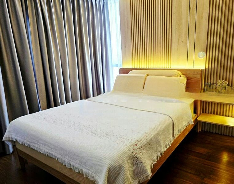 STIRLING RESIDENCES 4