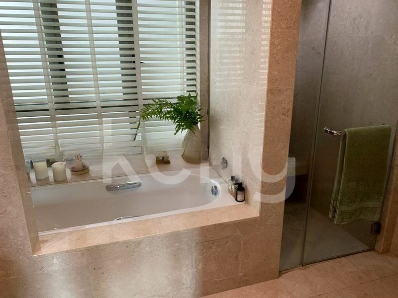 THE BERTH BY THE COVE 14