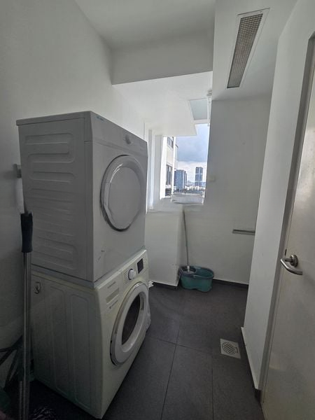 THE PARC CONDOMINIUM 10