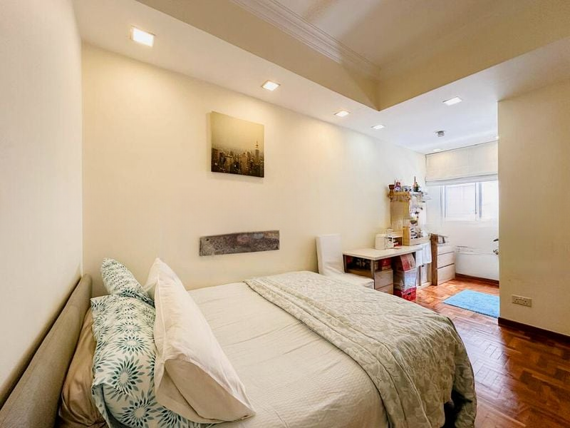 LOYANG VILLAS 4