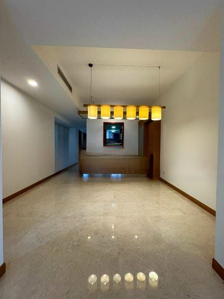 THE BERTH BY THE COVE 10