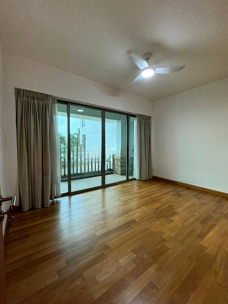 THE BERTH BY THE COVE 7