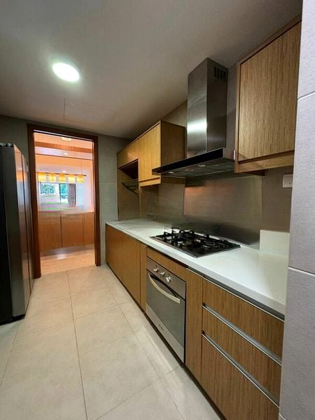 THE BERTH BY THE COVE 5