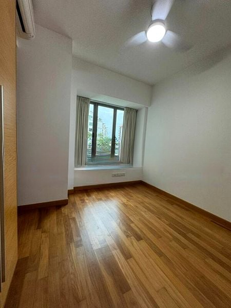 THE BERTH BY THE COVE 13