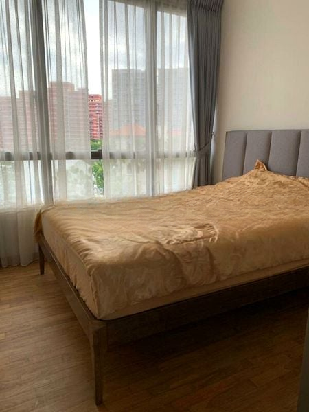 STRATUM 8