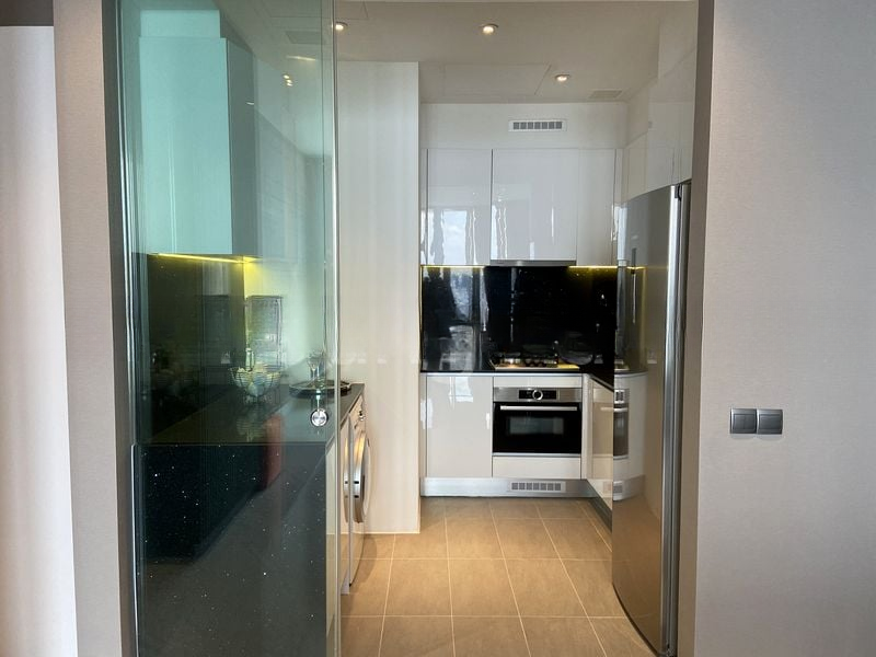 KALLANG RIVERSIDE 11