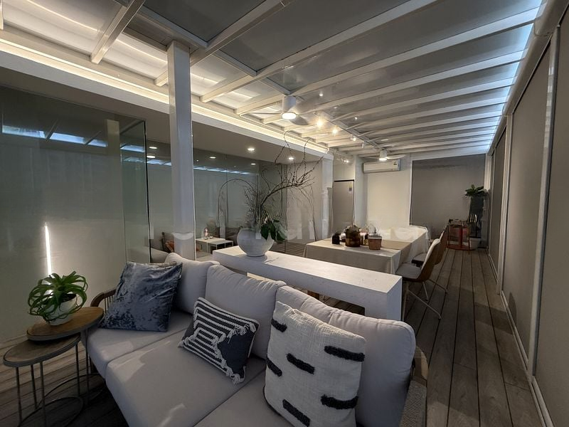 THE BOUTIQ 10