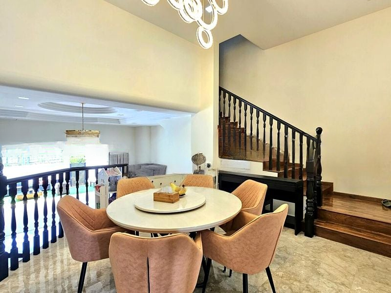 LOYANG VILLAS 10