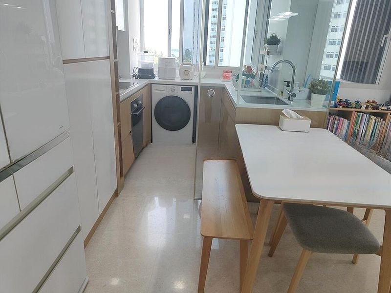 THE LINE @ TANJONG RHU 7