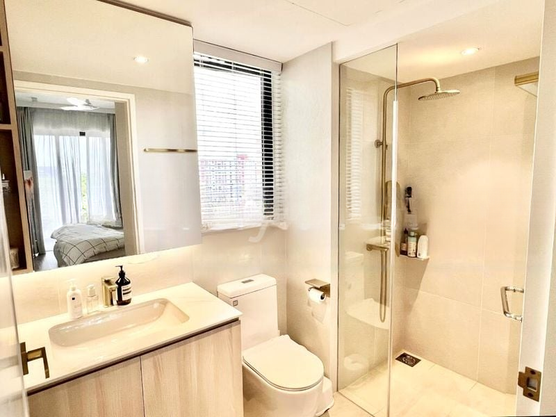 RIVERFRONT RESIDENCES 3