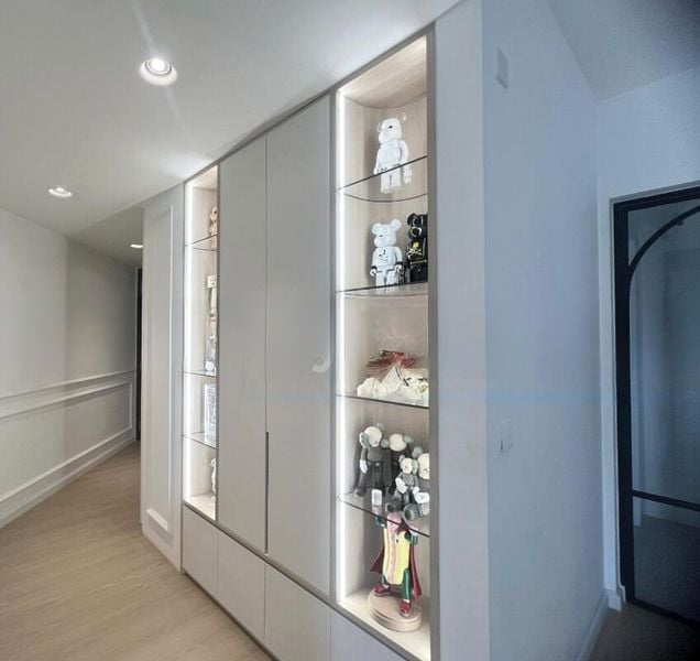 RIVERFRONT RESIDENCES 12