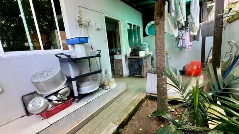LOYANG GROVE 6