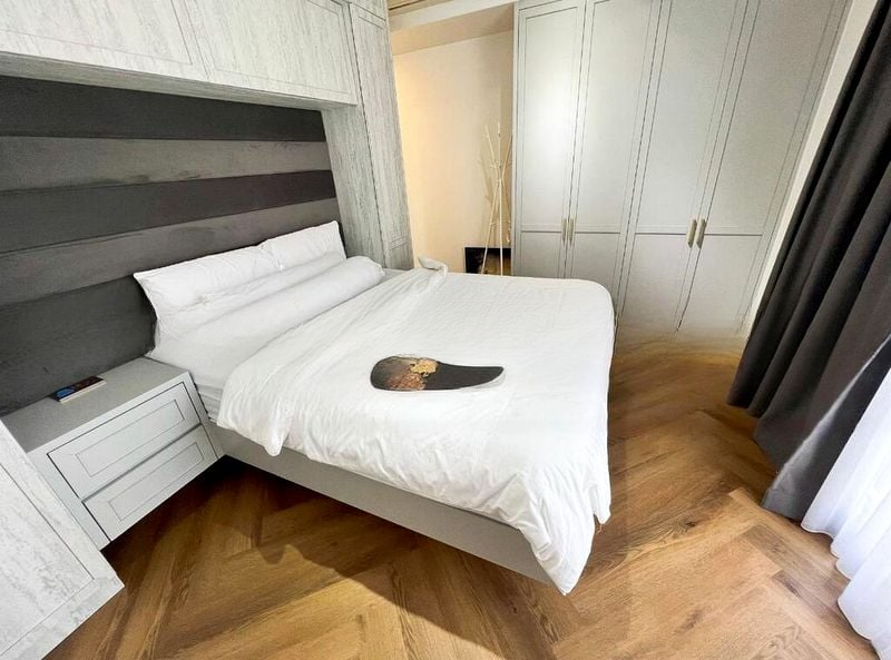 THE MILTONIA RESIDENCES 8