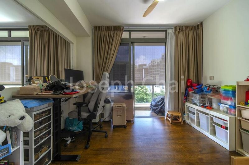 THE MILTONIA RESIDENCES 8