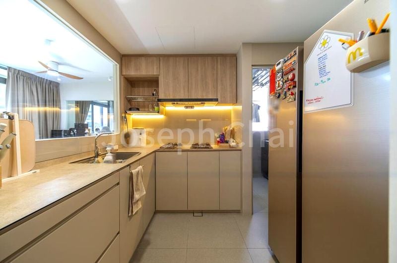 THE MILTONIA RESIDENCES 10