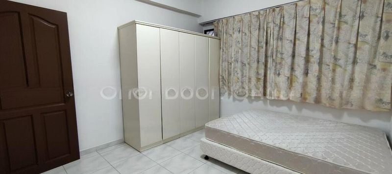 INTERNATIONAL PLAZA 3