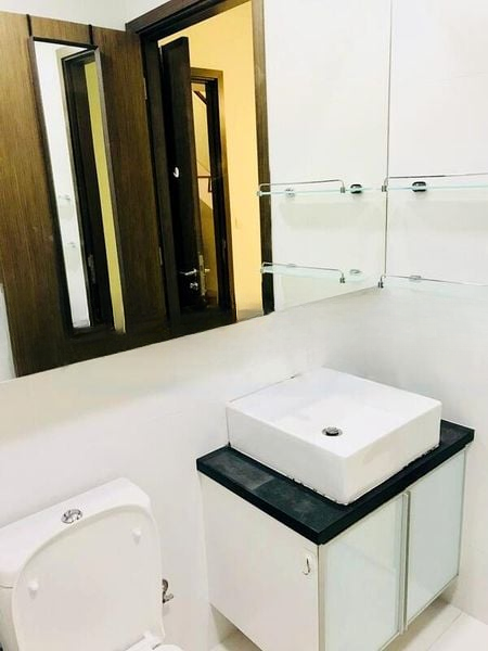 SMART SUITES 8