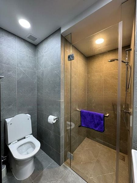 RIVERFRONT RESIDENCES 2