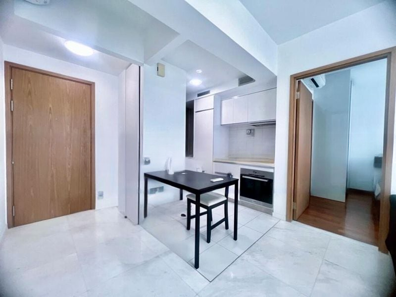 SUITES AT ORCHARD 3