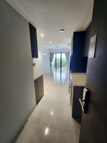 RIVERFRONT RESIDENCES 4