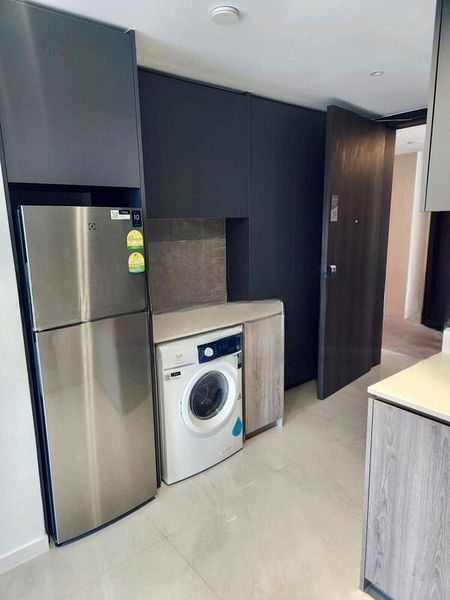 RIVERFRONT RESIDENCES 3