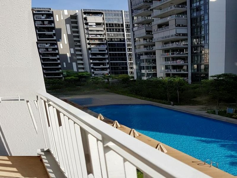 THE LUXURIE 2