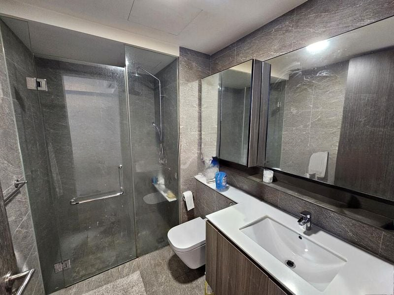 THE CLEMENT CANOPY 4