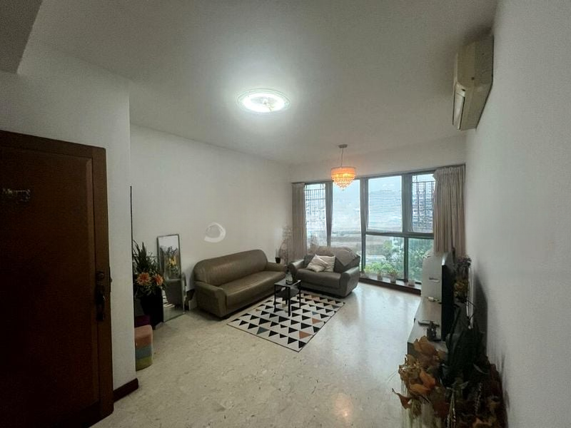 PALM GARDENS 8