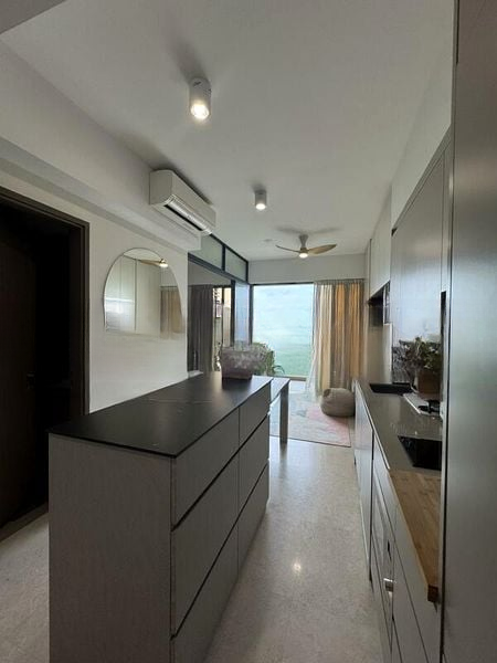 SEASIDE RESIDENCES 6