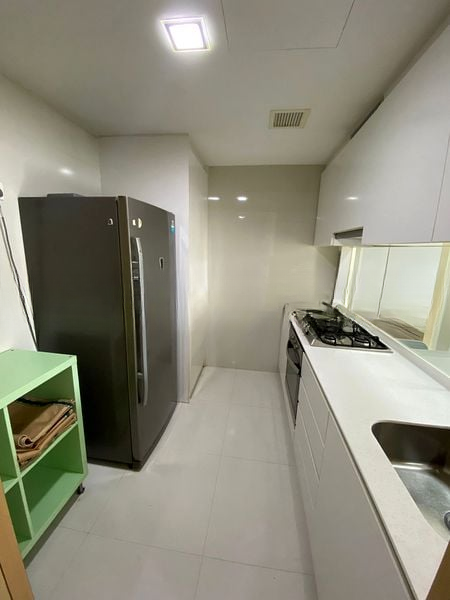 THE LAKEFRONT RESIDENCES 7