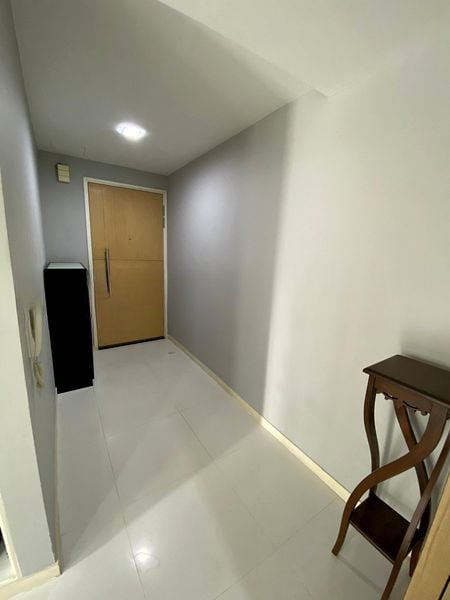 THE LAKEFRONT RESIDENCES 9