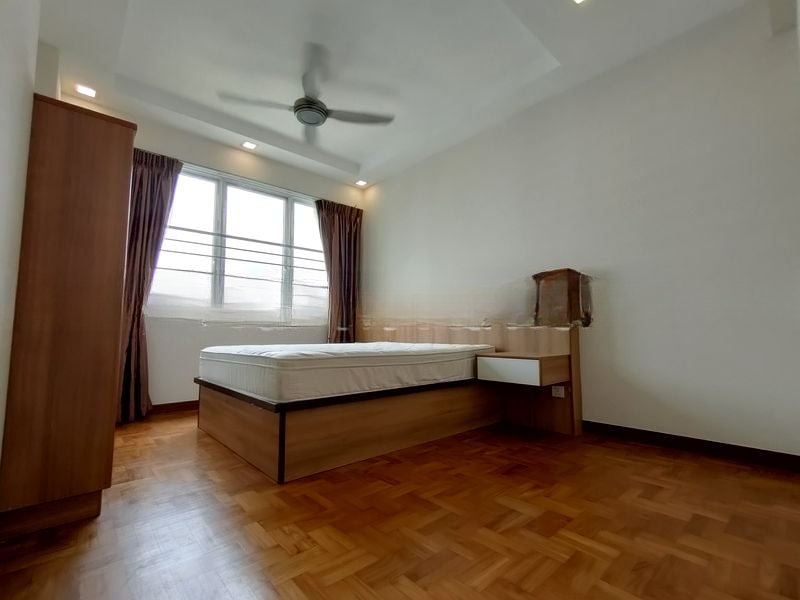 LA CASA 4