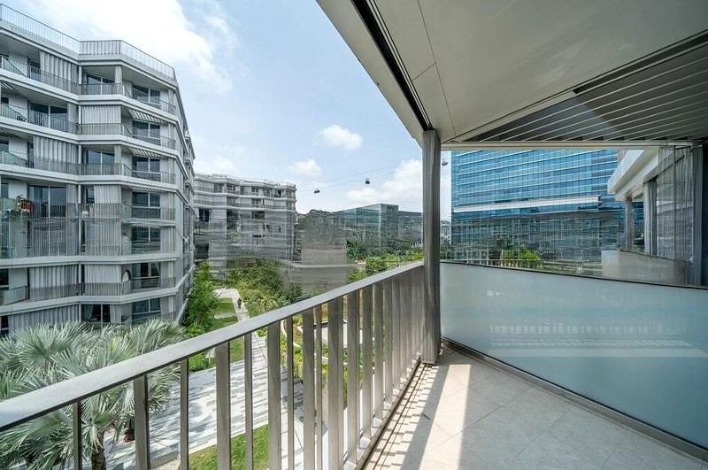 THE REEF AT KING'S DOCK 5