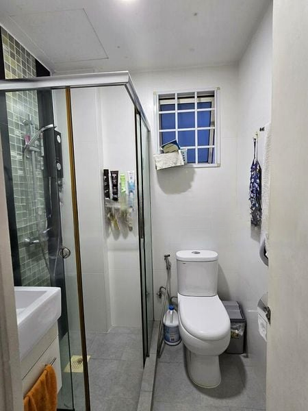 ENG KONG GREEN 10