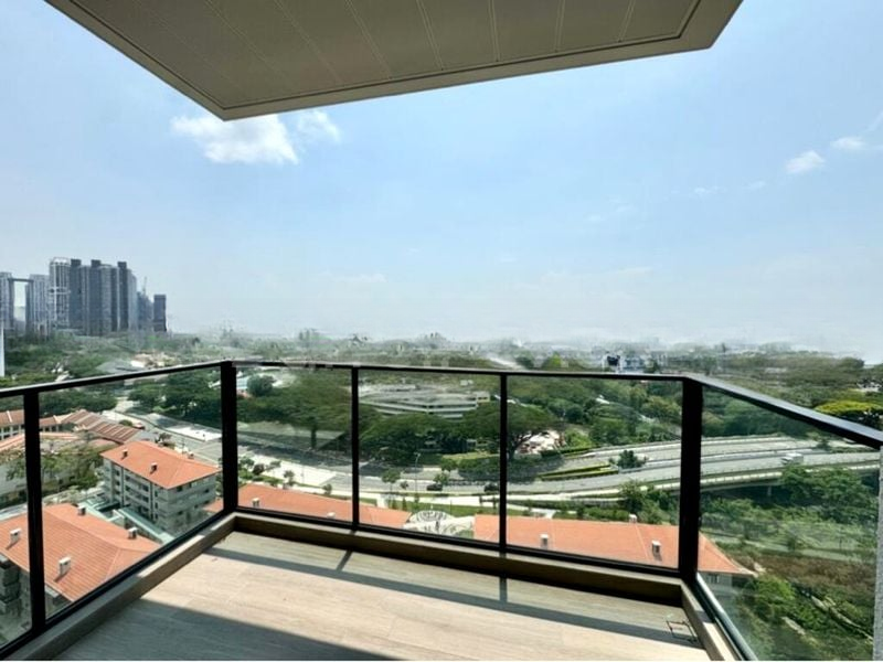 AVENUE SOUTH RESIDENCE 8