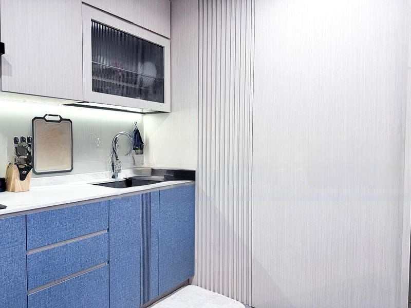 MIRAGE TOWER 2