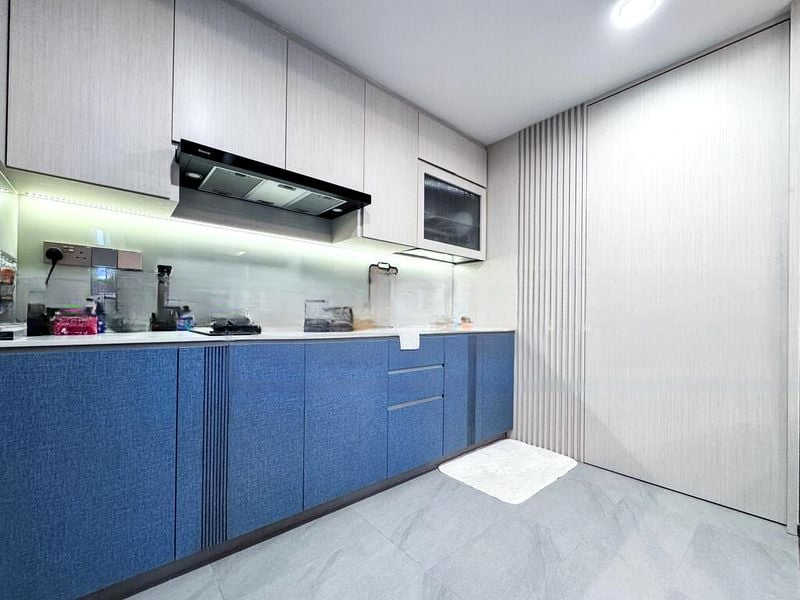 MIRAGE TOWER 4