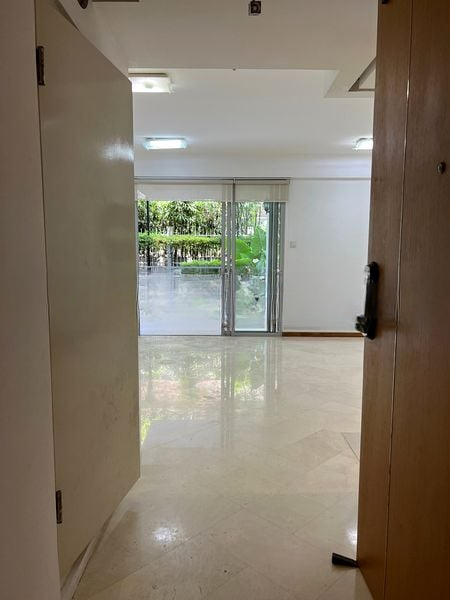8 @ MOUNT SOPHIA 2