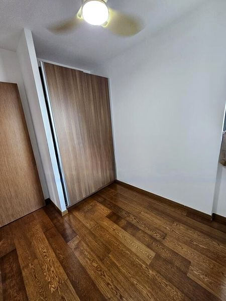 KINGSFORD WATERBAY 8