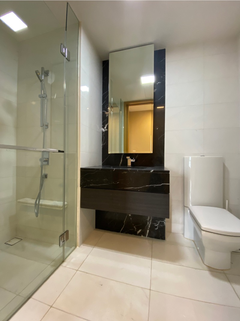 CONCOURSE SKYLINE 11