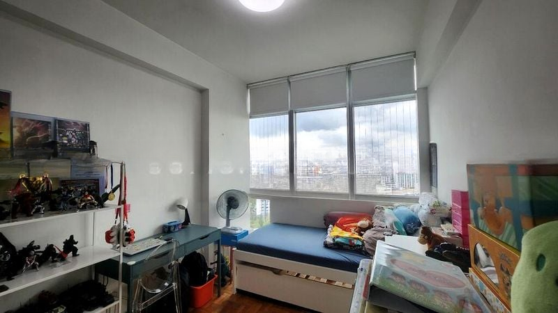 HILLVIEW REGENCY 3