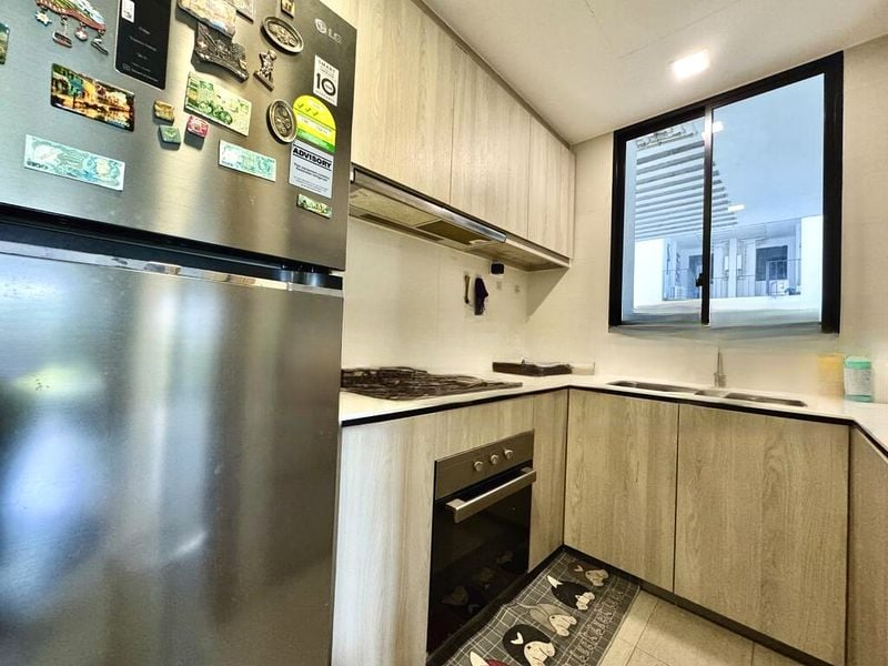WESTWOOD RESIDENCES 10
