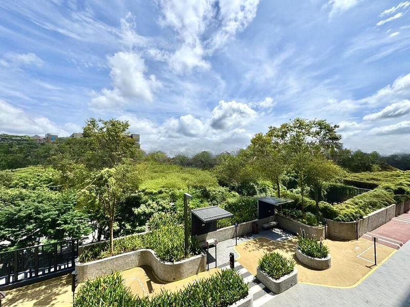 WESTWOOD RESIDENCES 13