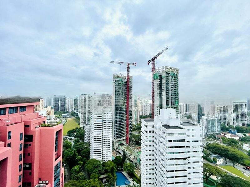 LEONIE SUITES 7